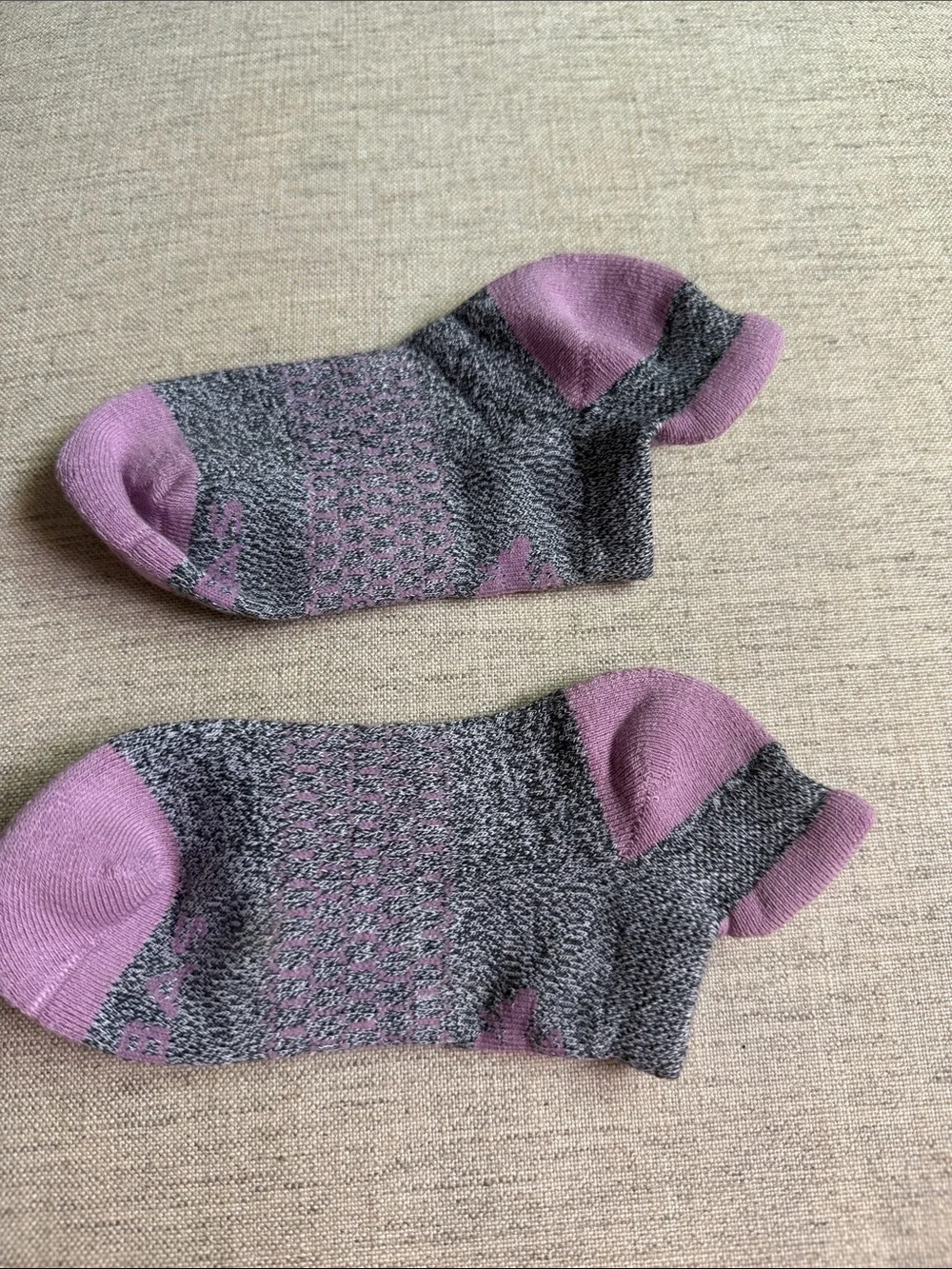 Bombas No-Show Athletic Socks in Gray and Purple